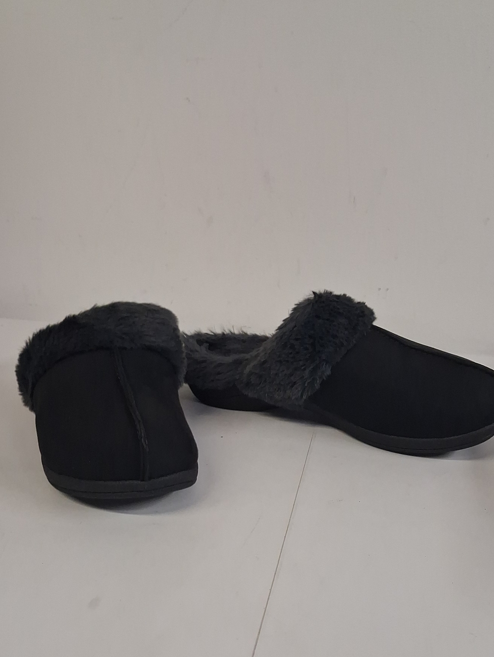 NWT Powerstep Luxe Womens Orthotic Slippers - Black